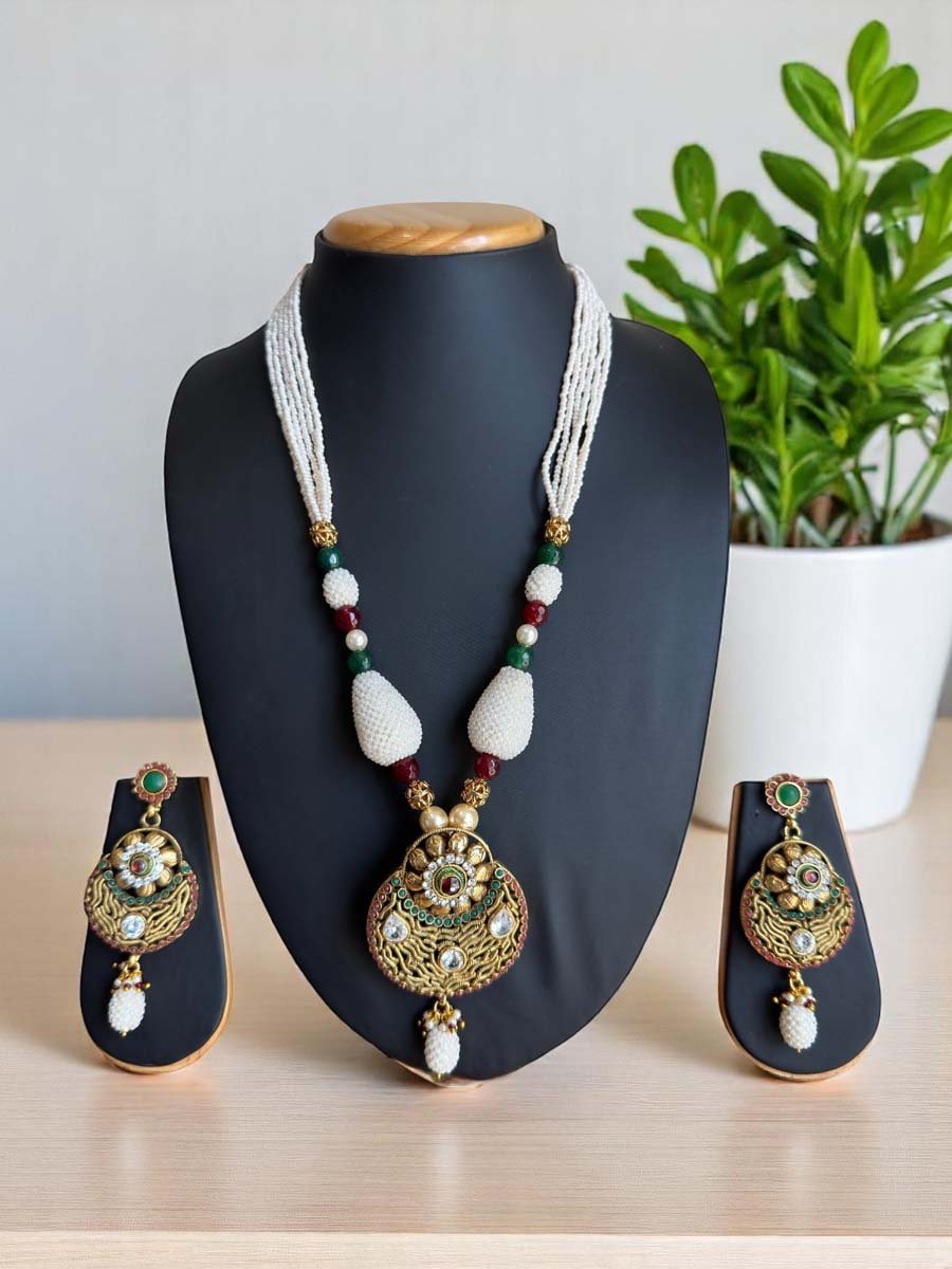 Matte Gold Finish Rajwadi Necklace Set