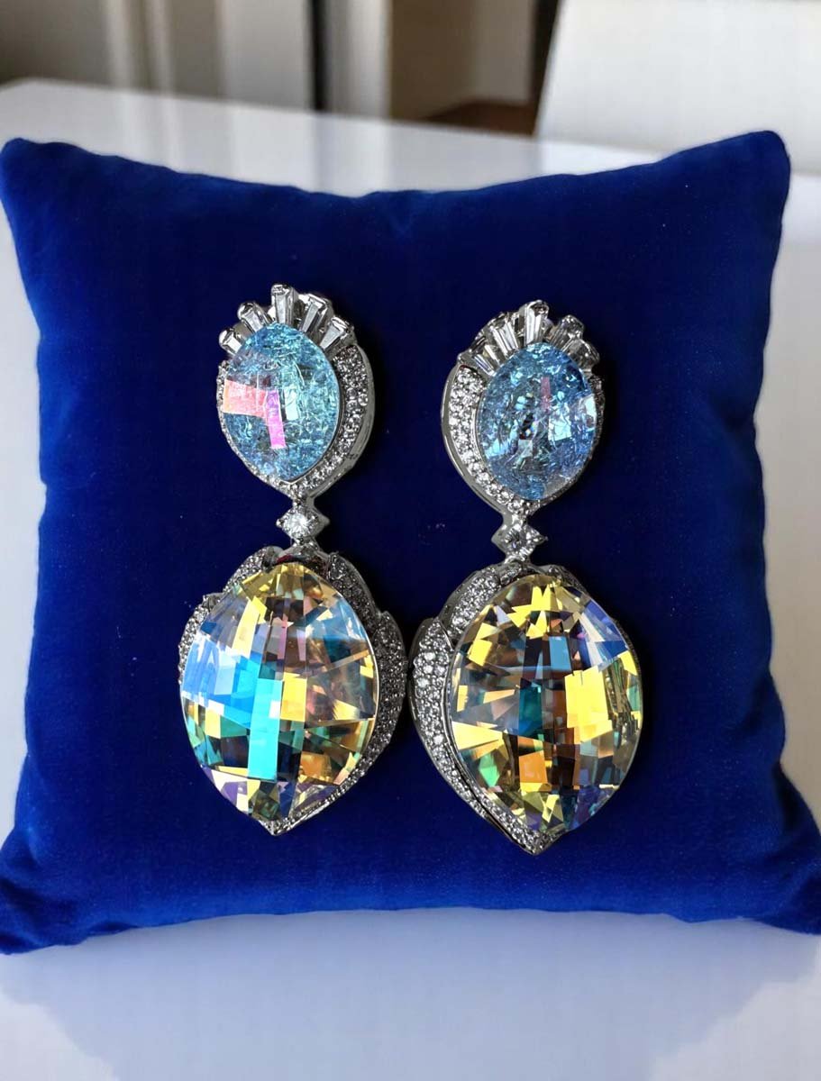 Shimmering Swarovski Crystal Earrings (Rhodium)