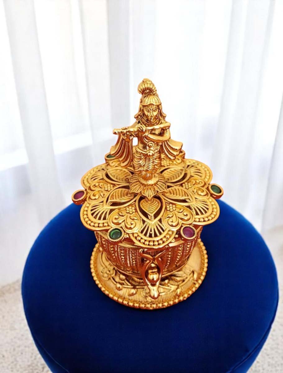 Beautiful Designer Rajwadi Polish Kumkum Dabbi