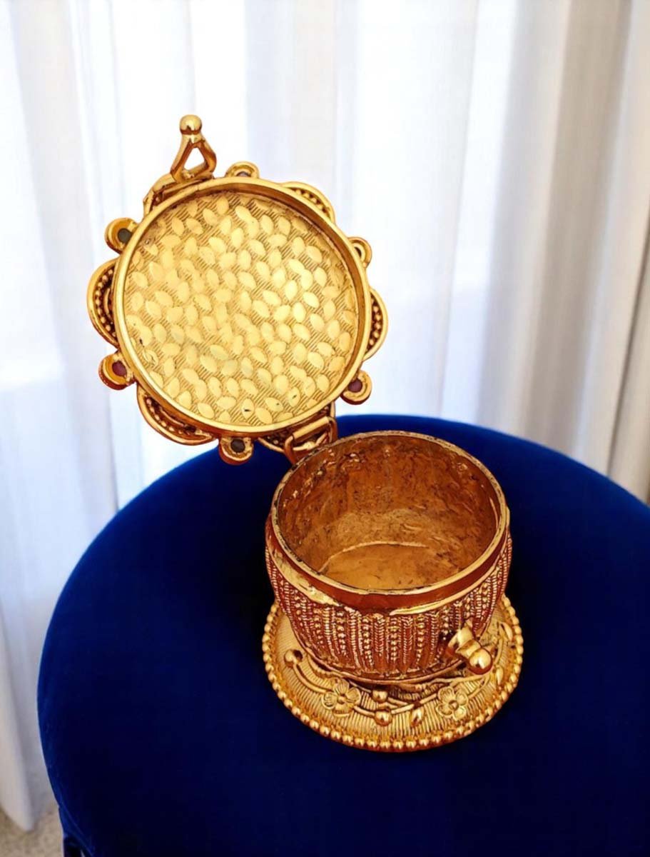 Beautiful Designer Rajwadi Polish Kumkum Dabbi