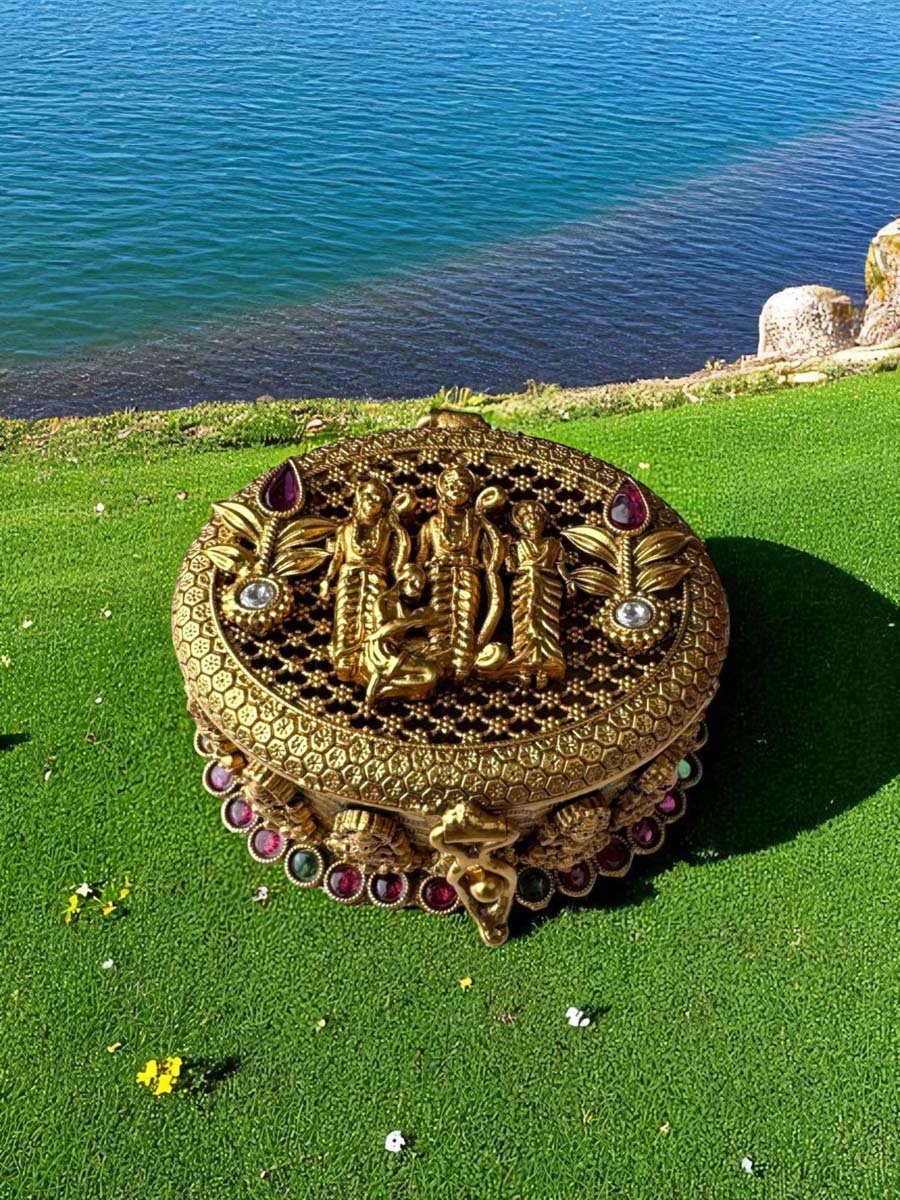 Exquisite Kumkum Dabbi With the divine trio of Lakshman, Ram, and Sita