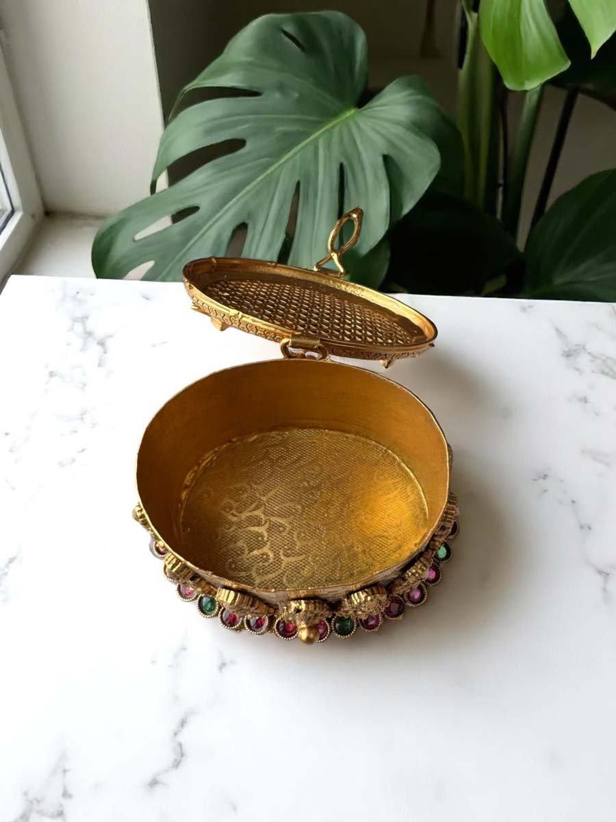 Exquisite Kumkum Dabbi With the divine trio of Lakshman, Ram, and Sita