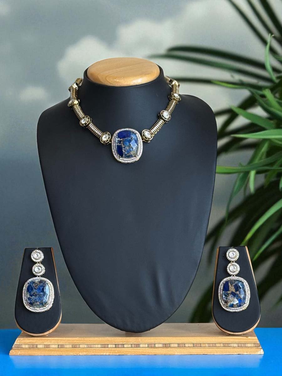 Gorgeous Doublet Stone Polki Kundan Hasli Set