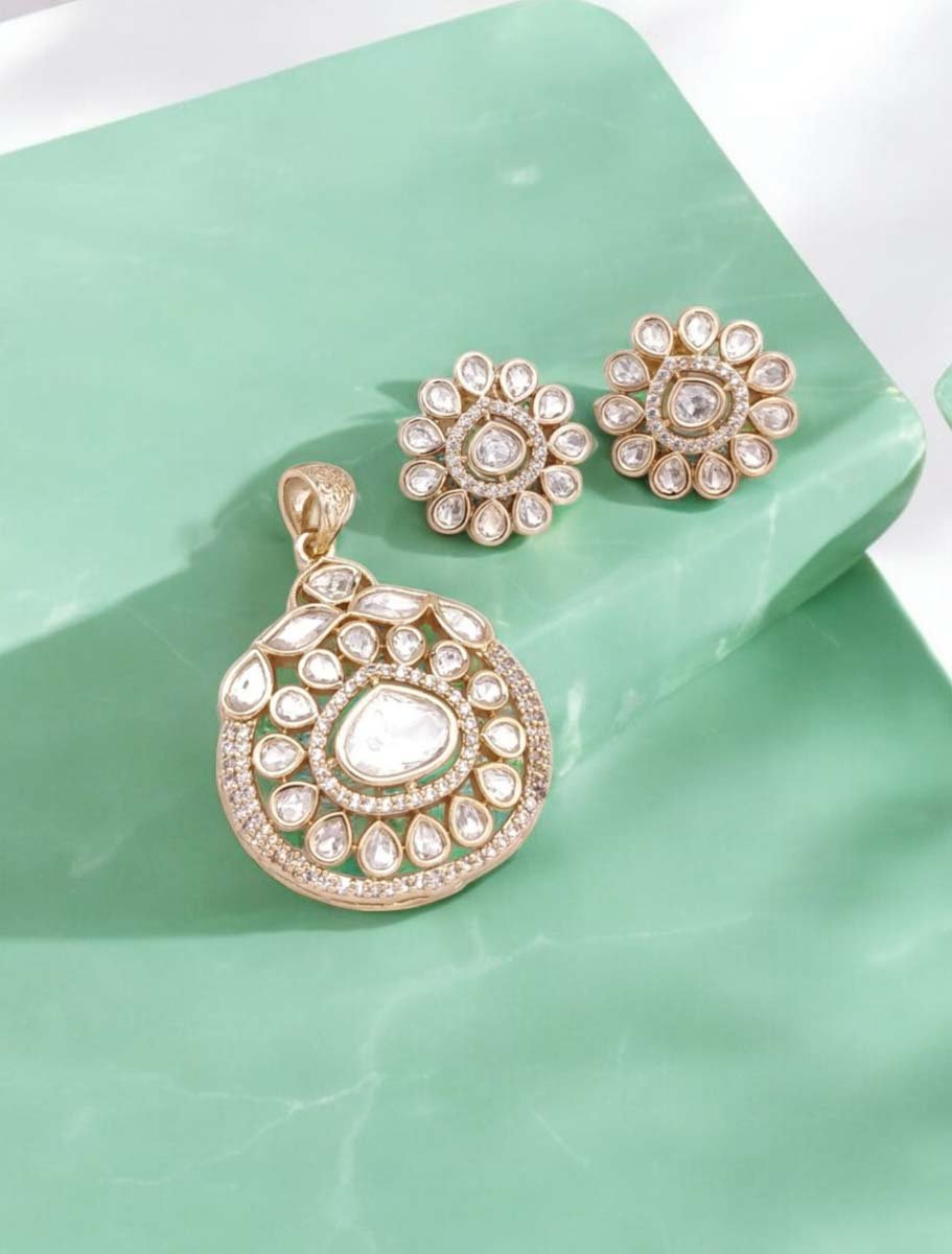 Premium Moissanite Kundan Pendant Set