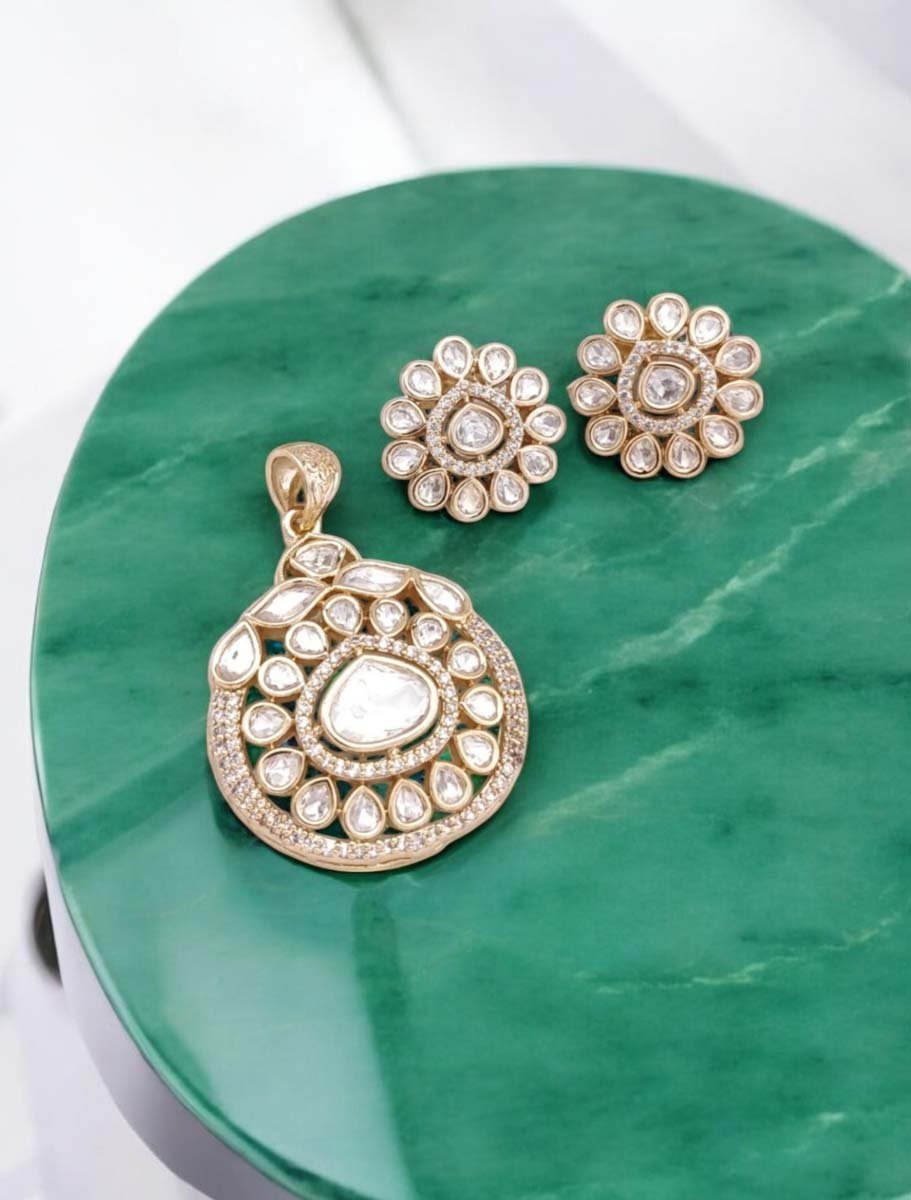 Premium Moissanite Kundan Pendant Set