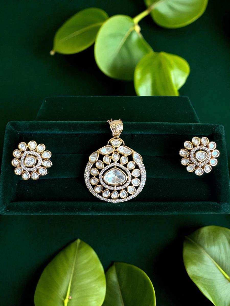 Premium Moissanite Kundan Pendant Set