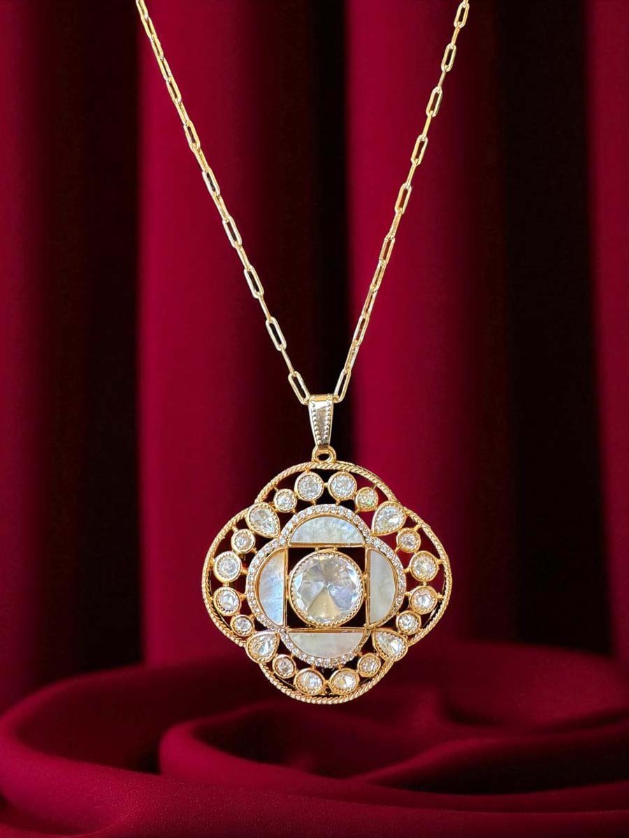 Premium MOP Moissanite Pendant Set