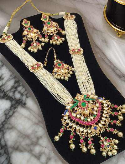 Pachi Kundan Long Rani Haar Pendant Set with Maangtikka