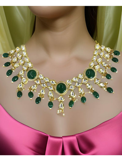 Premium Kundan and Monalisa choker in Green