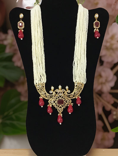 Carved Pachi Kundan Necklace Set