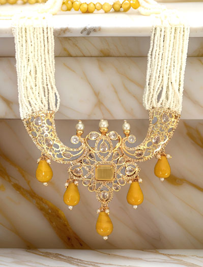 Carved Pachi Kundan Necklace Set