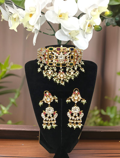 Stylish Pachi Kundan Choker Set