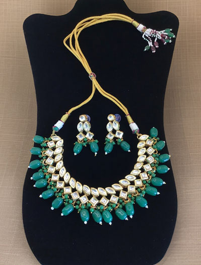 Kundan choker set with green onyx beads