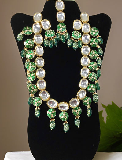 Kundan Set with handprinted beads