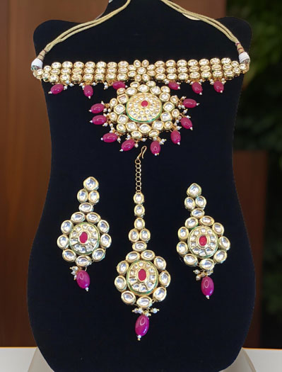 Premium Kundan choker set with red onyx beads