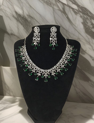 Fine Quality AD/CZ Emerald Green stones necklace set