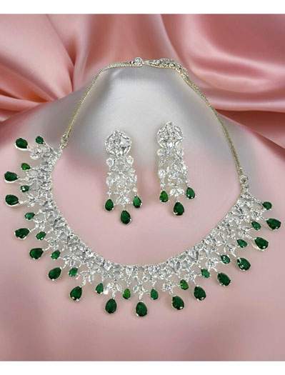 Fine Quality AD/CZ Emerald Green stones necklace set