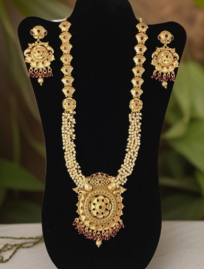 Antique Gold Matt Finish Traditional Rajwadi Long Rani Haar with earrings