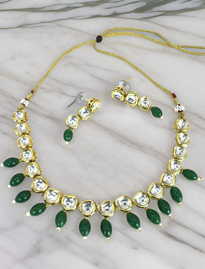 Delicate Kundan choker set with green onyx beads