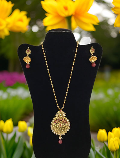 Antique Rajwadi Style Pendant Set