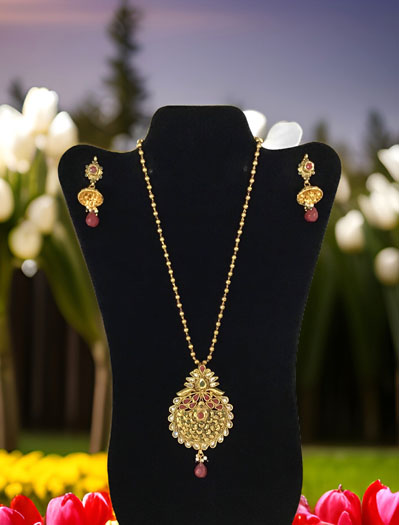 Antique Rajwadi Style Pendant Set