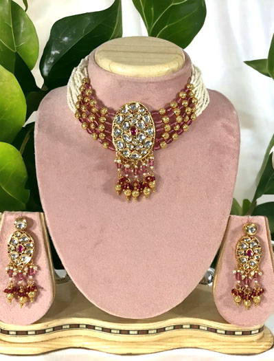 Kundan Choker Set Adorned With Pearls, Pastel Pink and Gold Beads