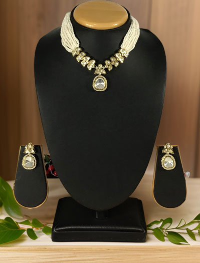 Polki Diamond Elegant Necklace Set