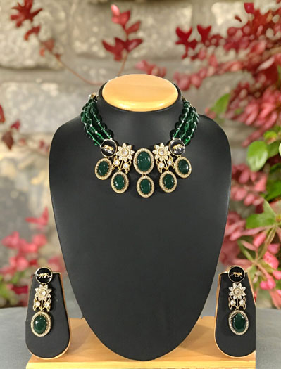 Sabyasachi Inspired Kundan Pearl Choker Set