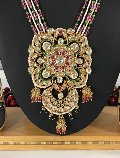 Handmade Pachi kundan necklace with earrings