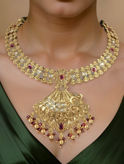 Gorgeous Matt Finish Rajwadi Style Necklace Set