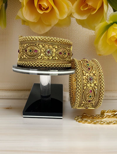 Antique Design Gold Plated Rajwadi Kada Bangles