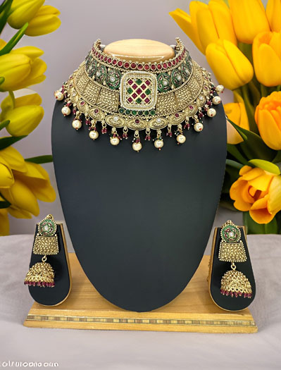 Royal Rajwadi Semi Bridal Choker Set w/ maangtika