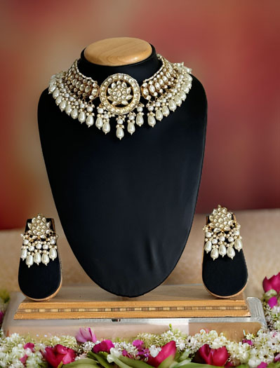 Pachi Kundan White Semi Bridal Necklace Set