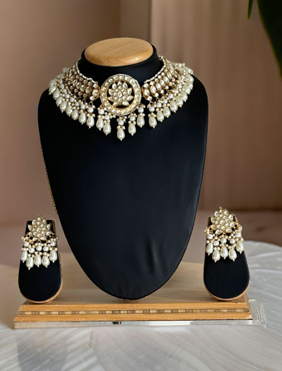 Pachi Kundan White Semi Bridal Necklace Set