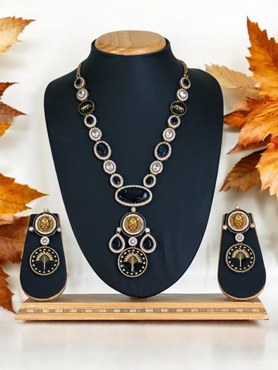 Elegant Sabyasachi Inspired Necklace set