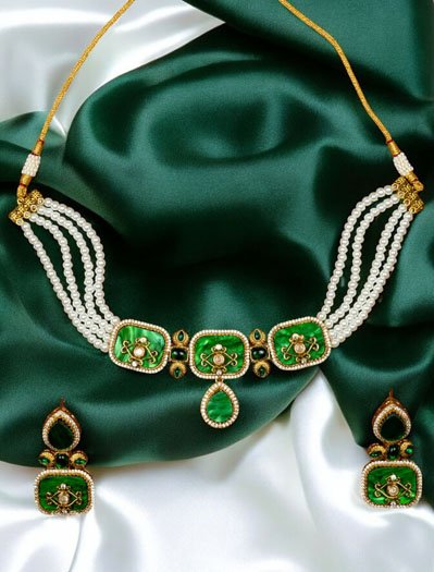 Elegant Amrapali Choker Set