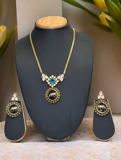 Sabyasachi Inspired Delicate Pendant Necklace set