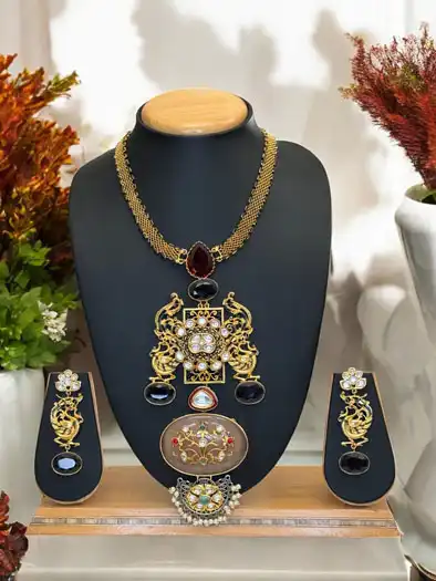 Sabyasachi Inspired Fusion Kundan Necklace Set