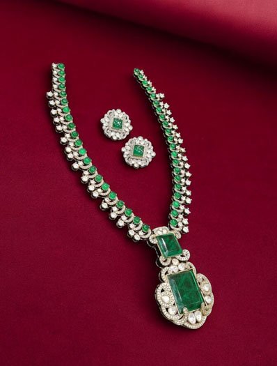 Nita Ambani Inspired Emerald Moissanite Necklace Set