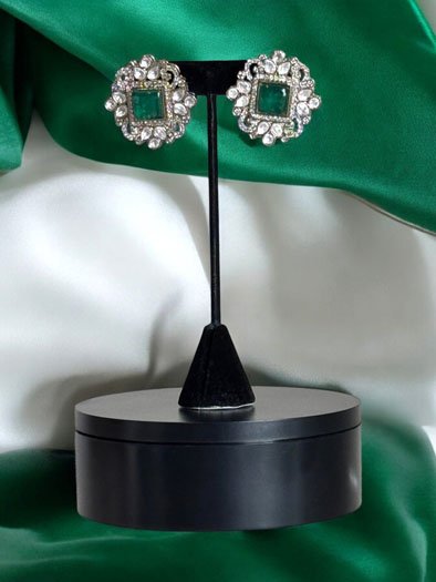 Nita Ambani Inspired Emerald Moissanite Necklace Set