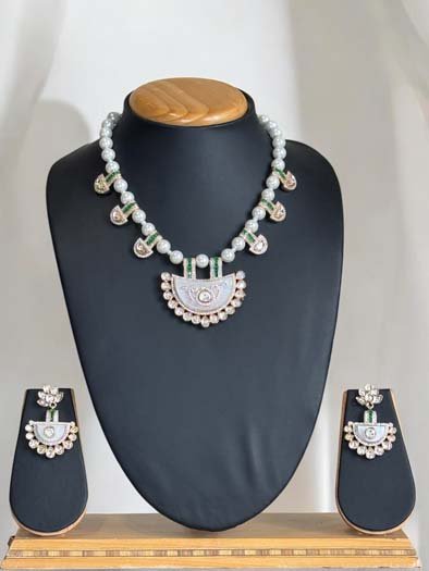 Mother of Pearls Designer Necklace Set