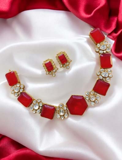 Famous Designer Inspired Monalisa Kundan Necklace Set