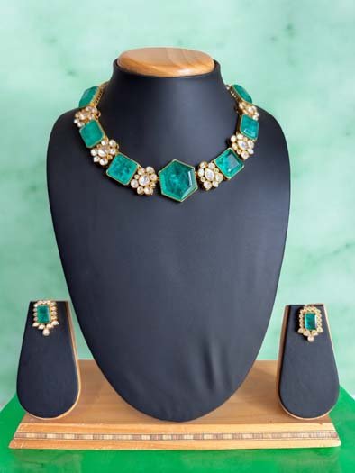 Famous Designer Monalisa Kundan Necklace Set