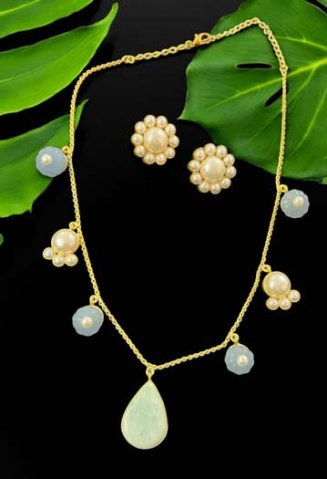 Delicate Summer MOP Necklace with Amazonite Pendant