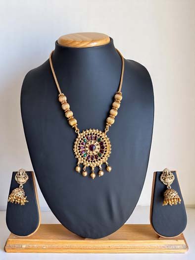 Gold Plated Rajwadi Pendant Set