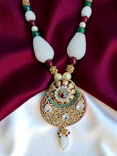 Matte Gold Finish Rajwadi Necklace Set