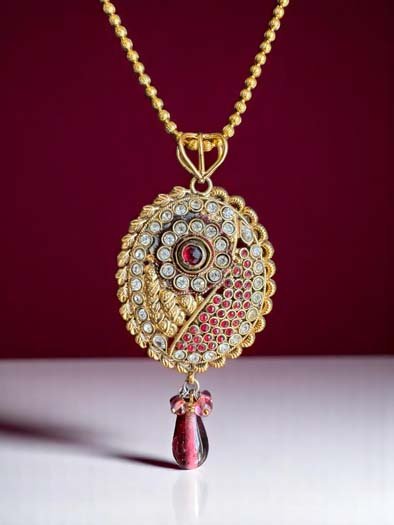 Designer Rajwadi Pendant Set