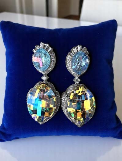 Shimmering Swarovski Crystal Earrings (Rhodium)