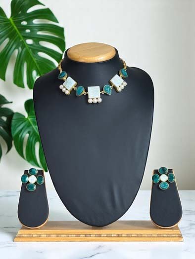 Summer Style MOP Necklace Set