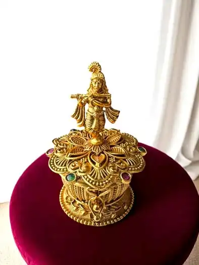 Beautiful Designer Rajwadi Polish Kumkum Dabbi